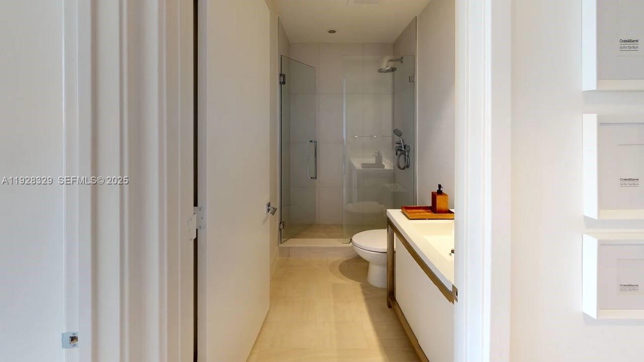 2000 Metropica Way 1701 Property Photo 12