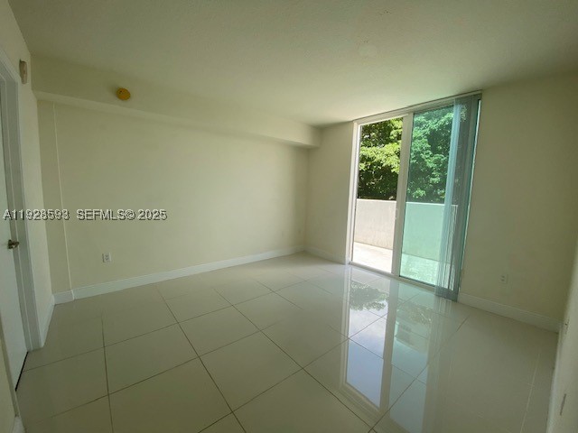 1861 Nw S River Dr 702 Property Photo 10