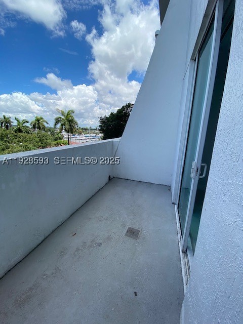 1861 Nw S River Dr 702 Property Photo 21