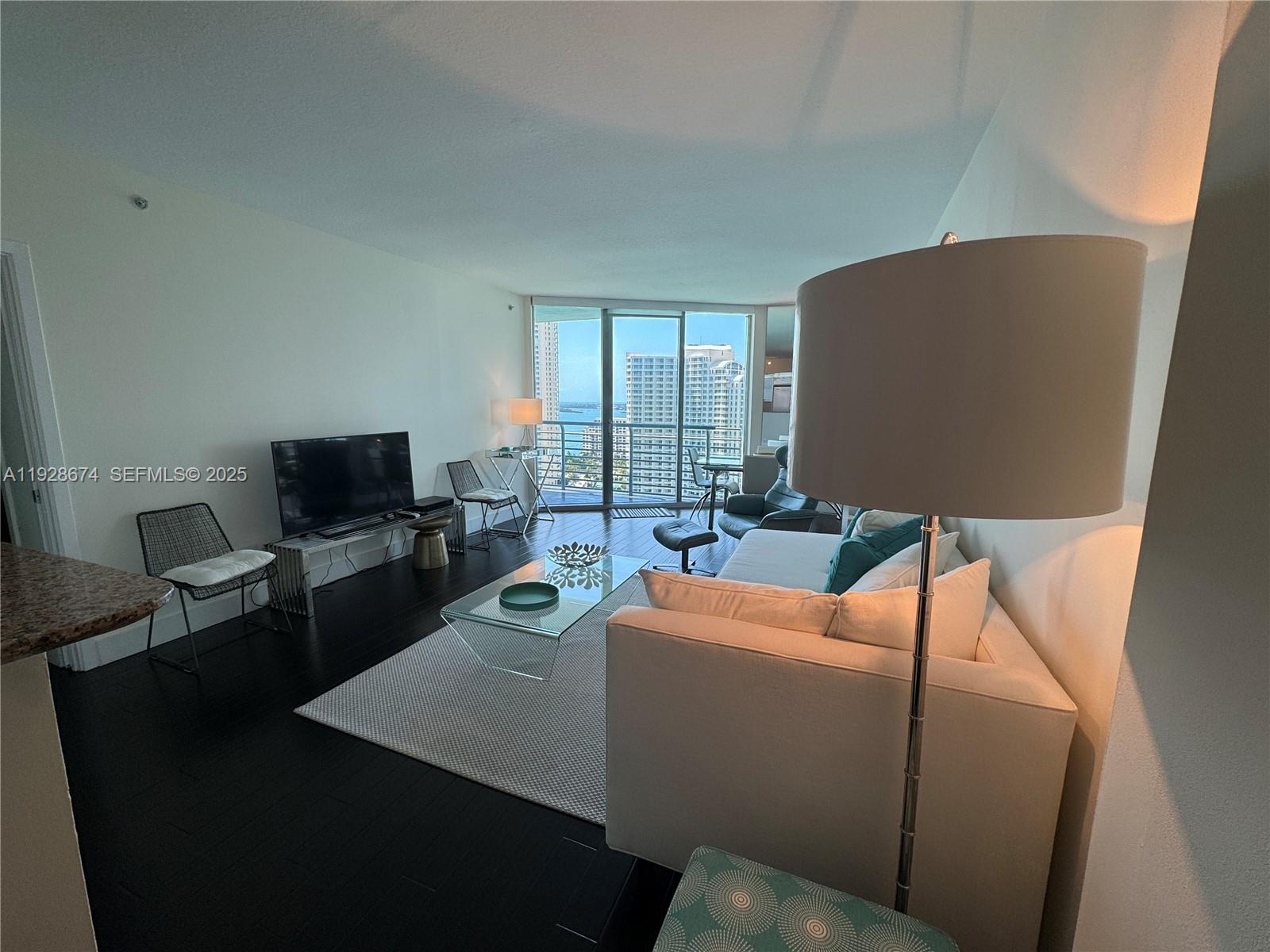 335 S Biscayne Blvd 2403 Property Photo 7