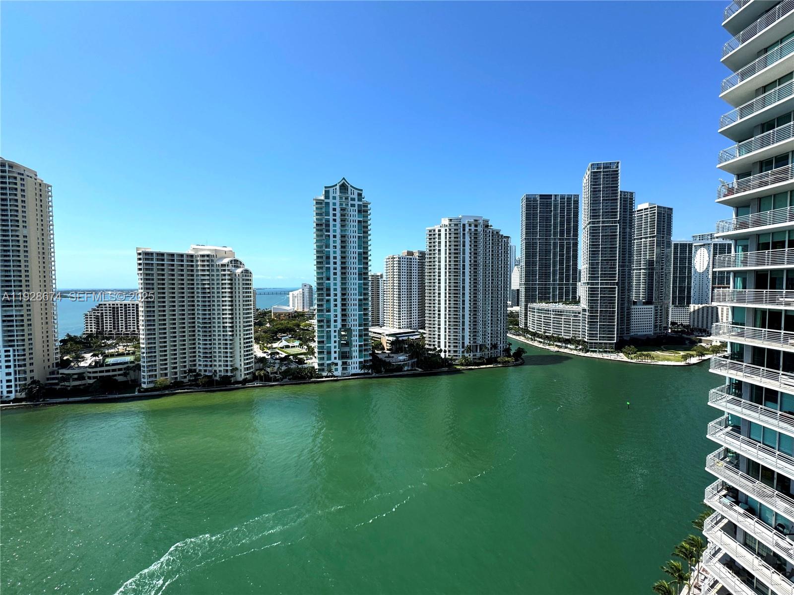 335 S Biscayne Blvd 2403 Property Photo 17
