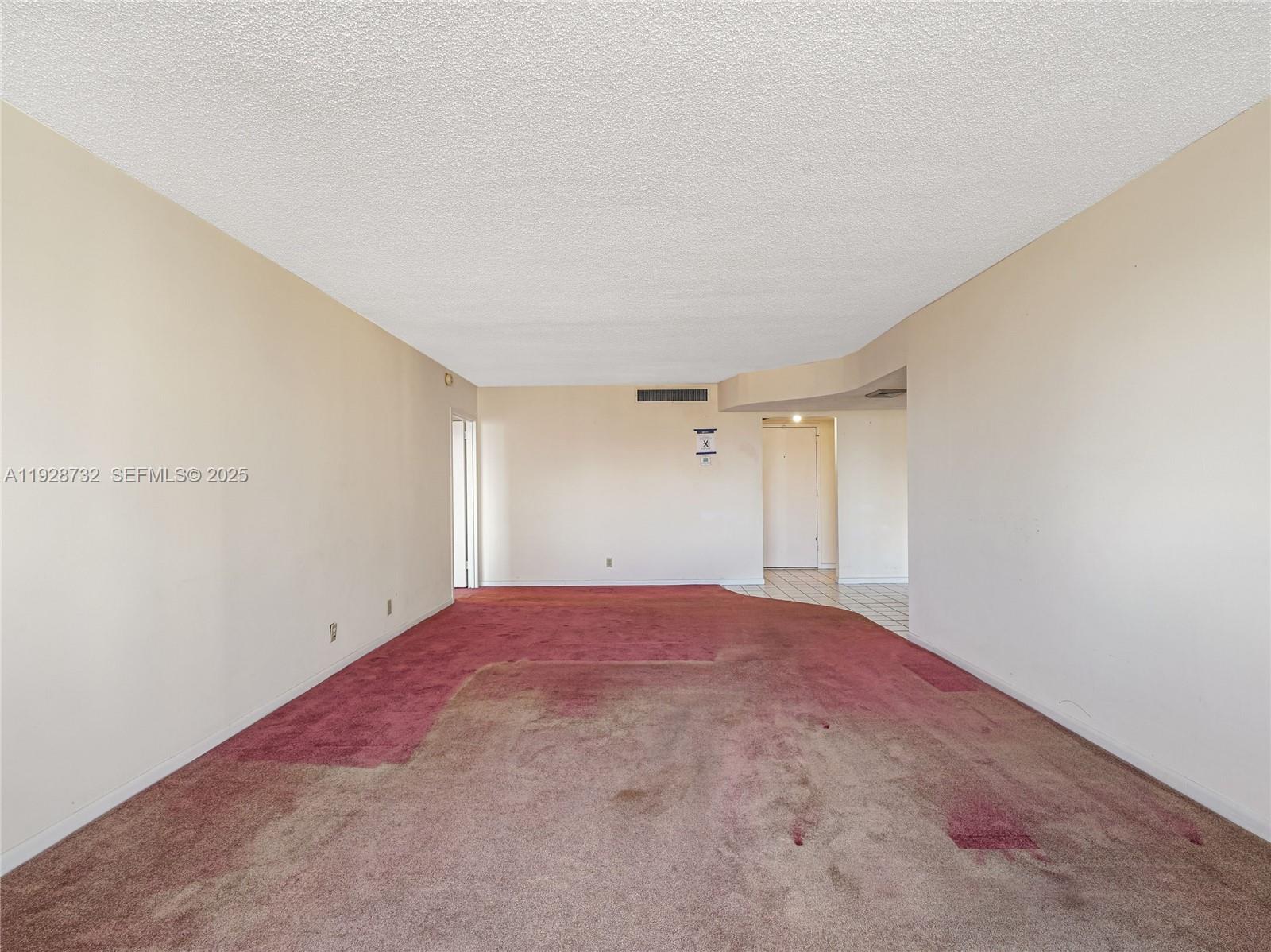 100 Golden Isles Dr Ph 6 Property Photo 5