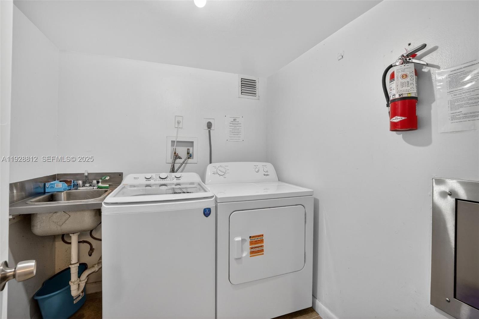 9250 W Bay Harbor Dr 5d Property Photo 56