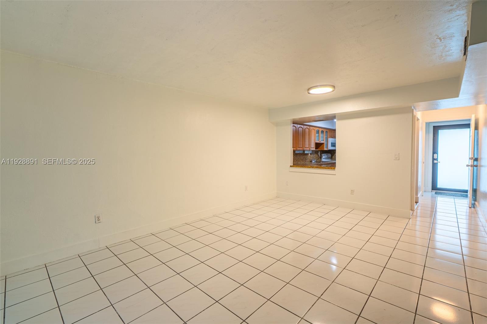 895 W 80th Pl Property Photo 6