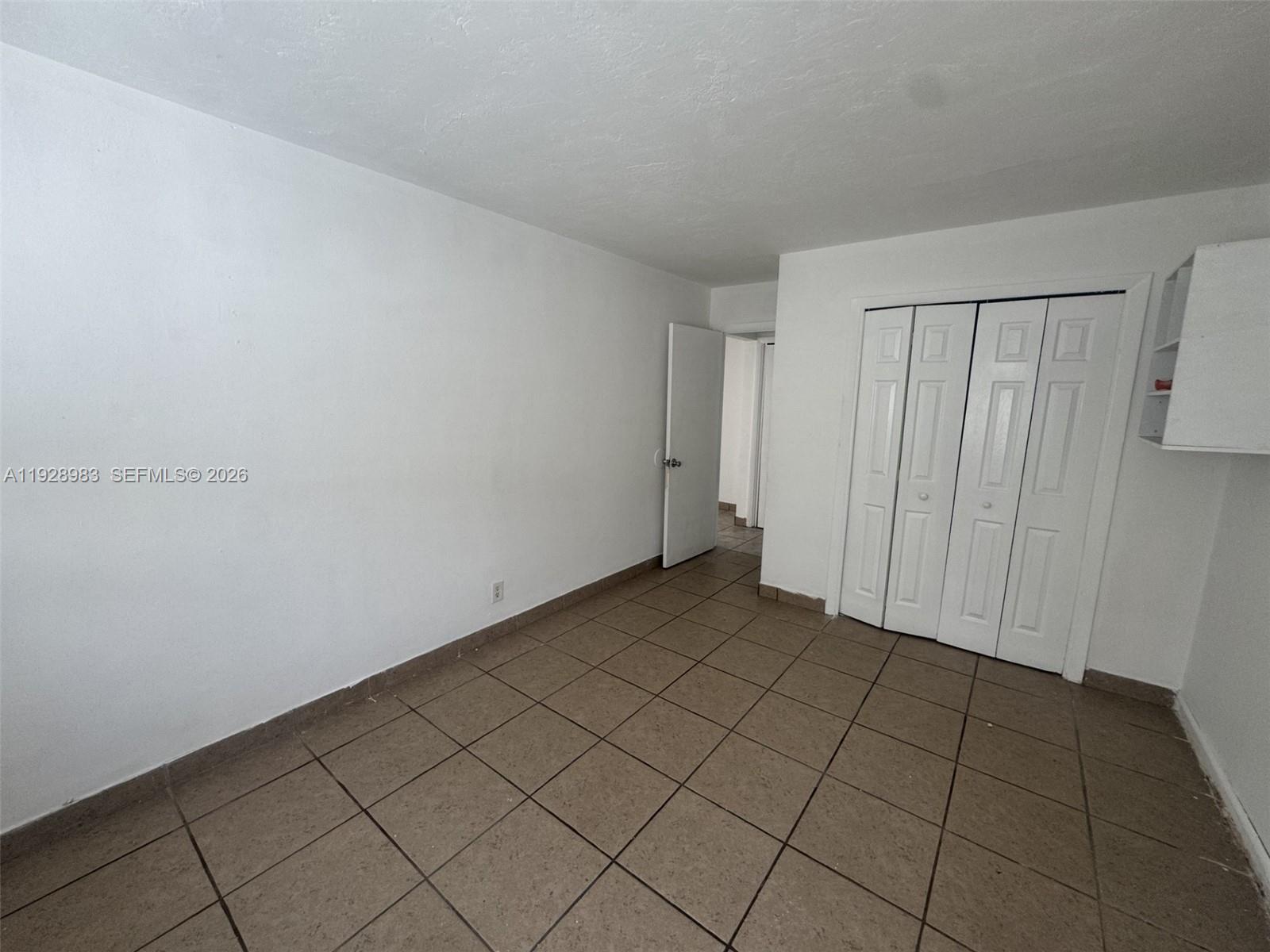 923 Se 2nd Ave 1-6 Property Photo 9