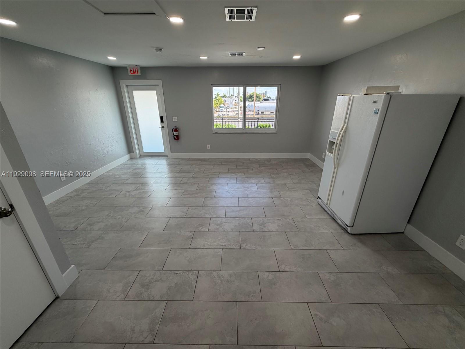 2700 Evans Ave 5 Property Photo 17
