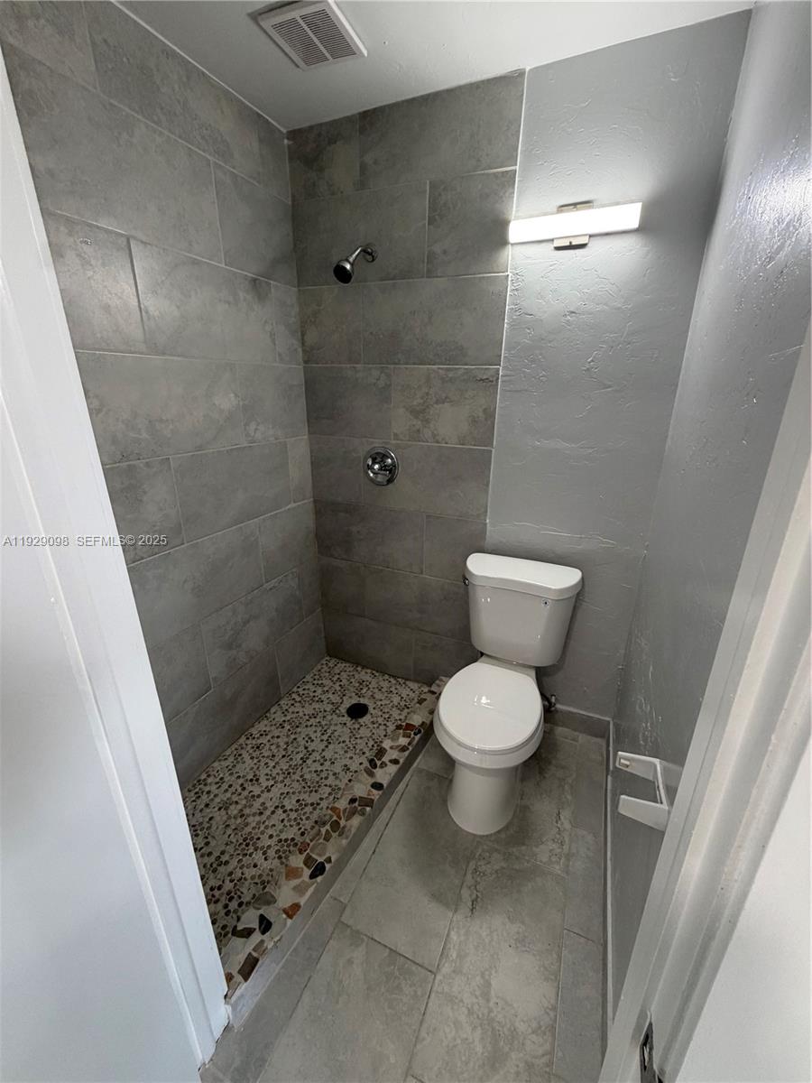 2700 Evans Ave 5 Property Photo 18