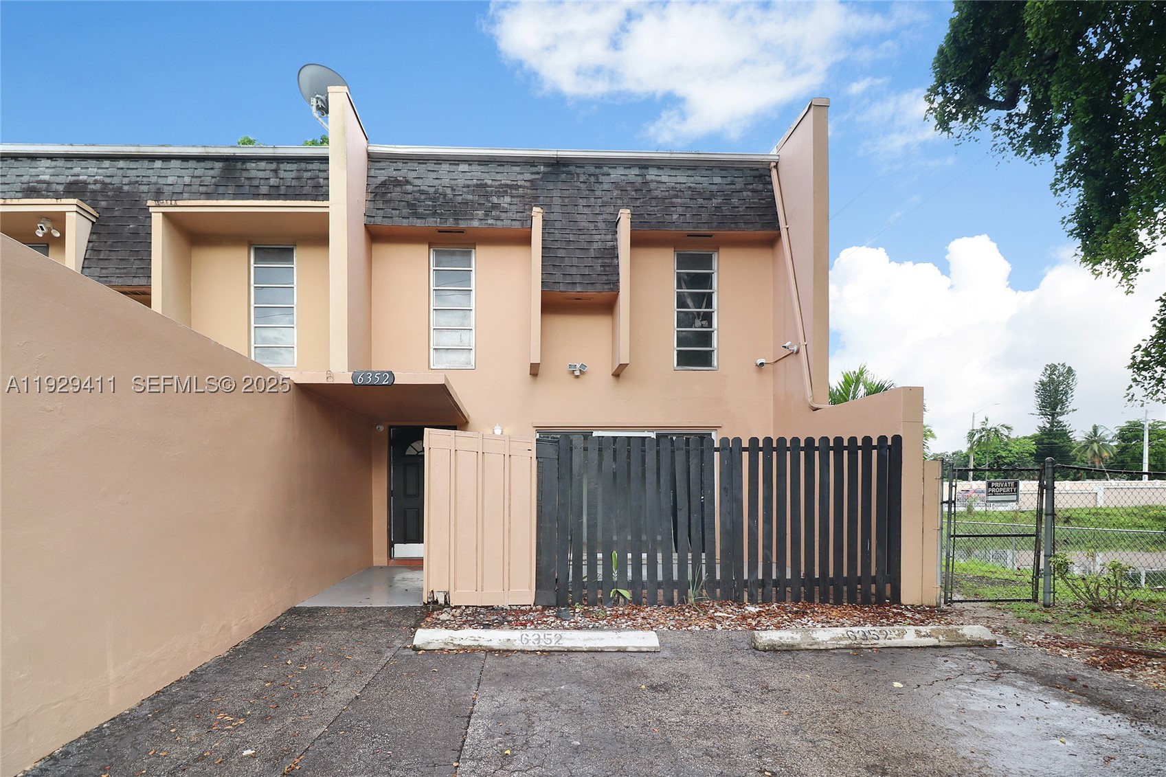 6352 Boulevard Of Champions 1 Property Photo 1