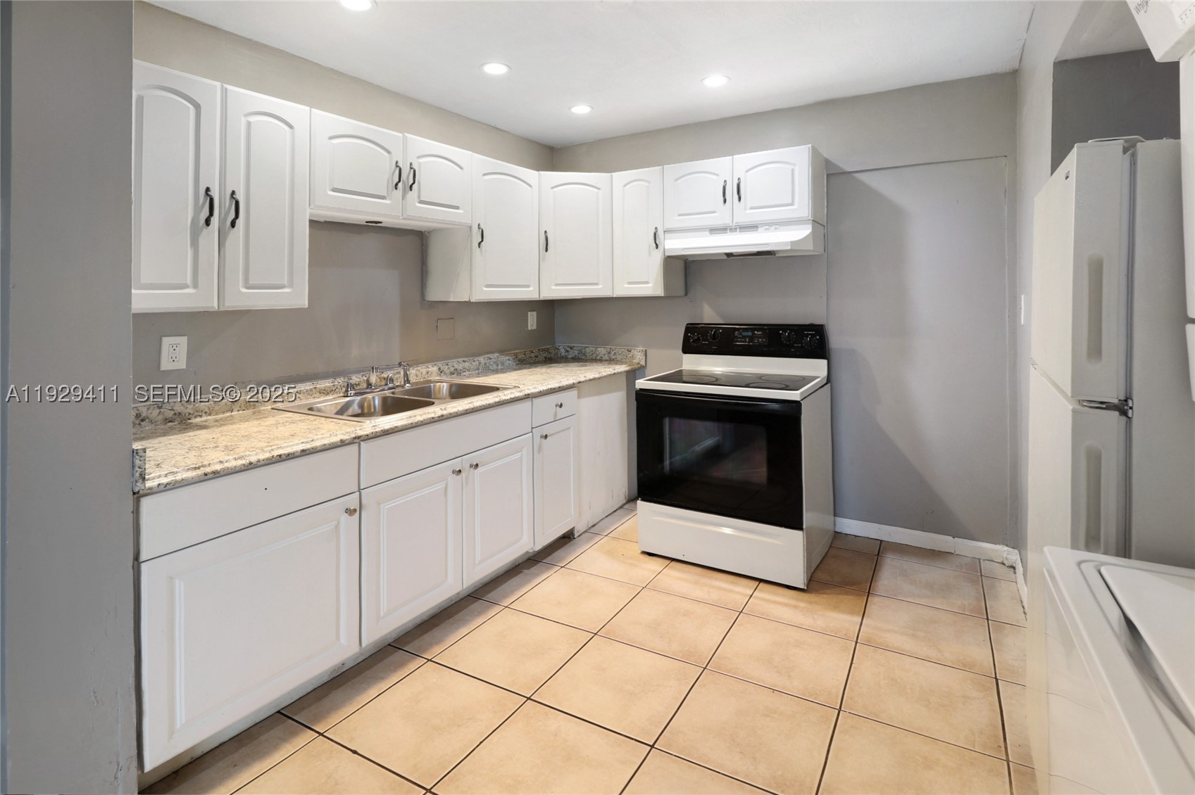 6352 Boulevard Of Champions 1 Property Photo 3
