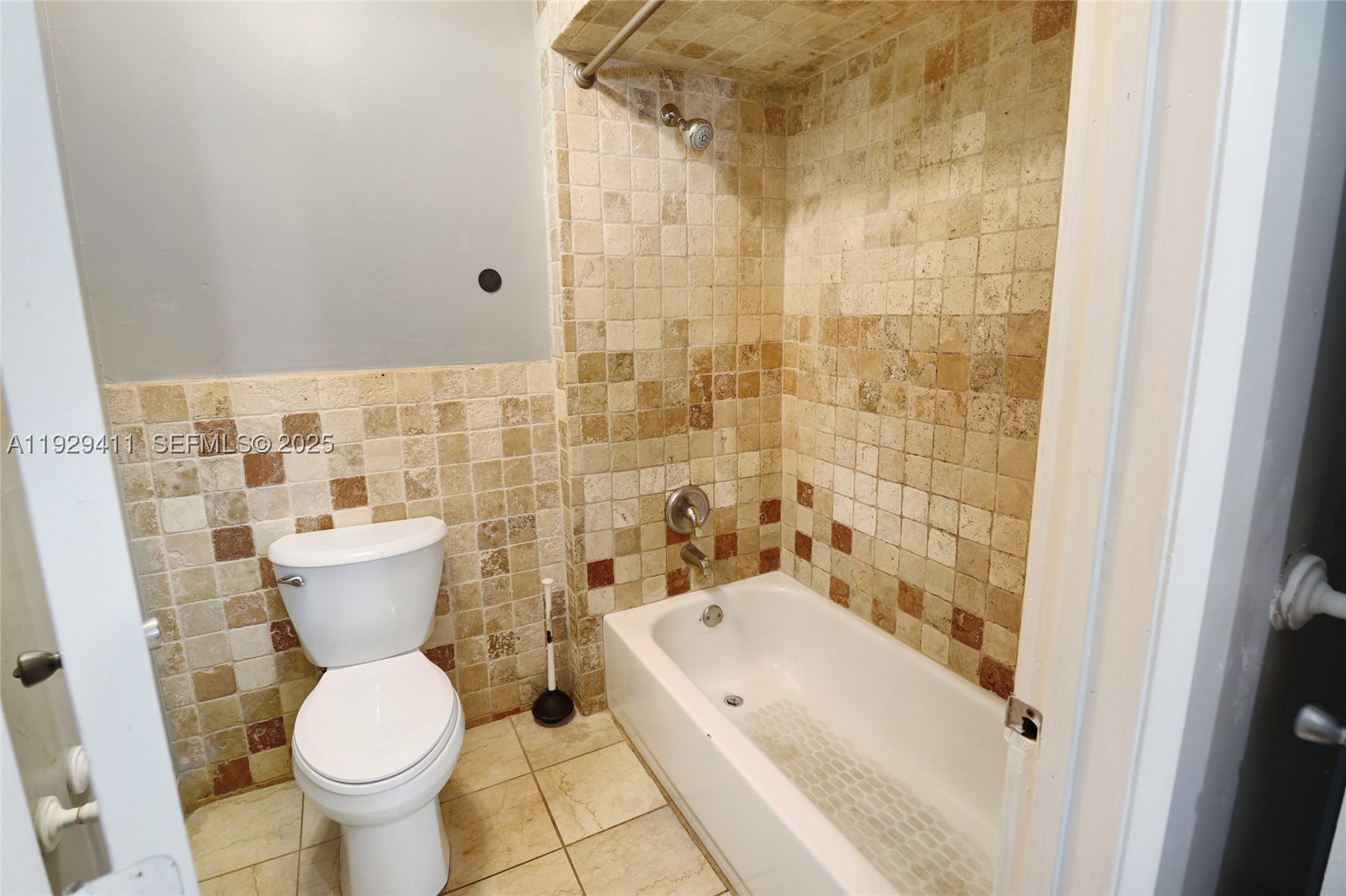 6352 Boulevard Of Champions 1 Property Photo 12