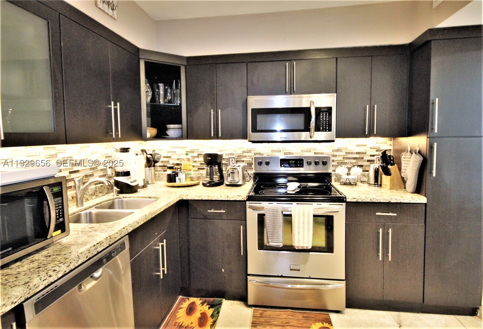 5161 Collins Ave 1610 Property Photo 15