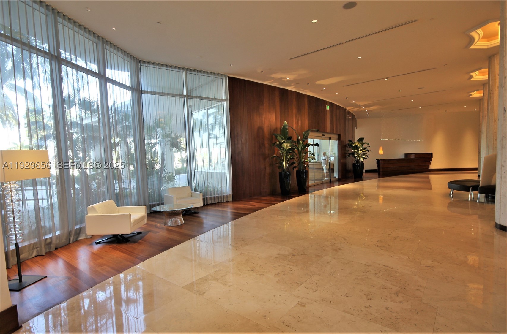 5161 Collins Ave 1610 Property Photo 49