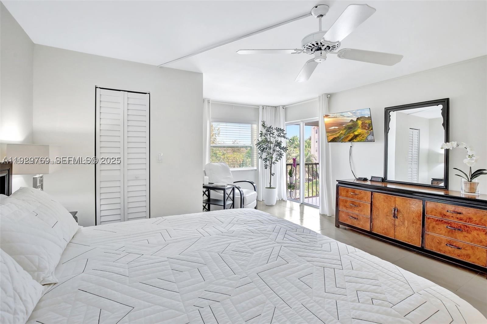 3930 Inverrary Blvd 405-d Property Photo 19