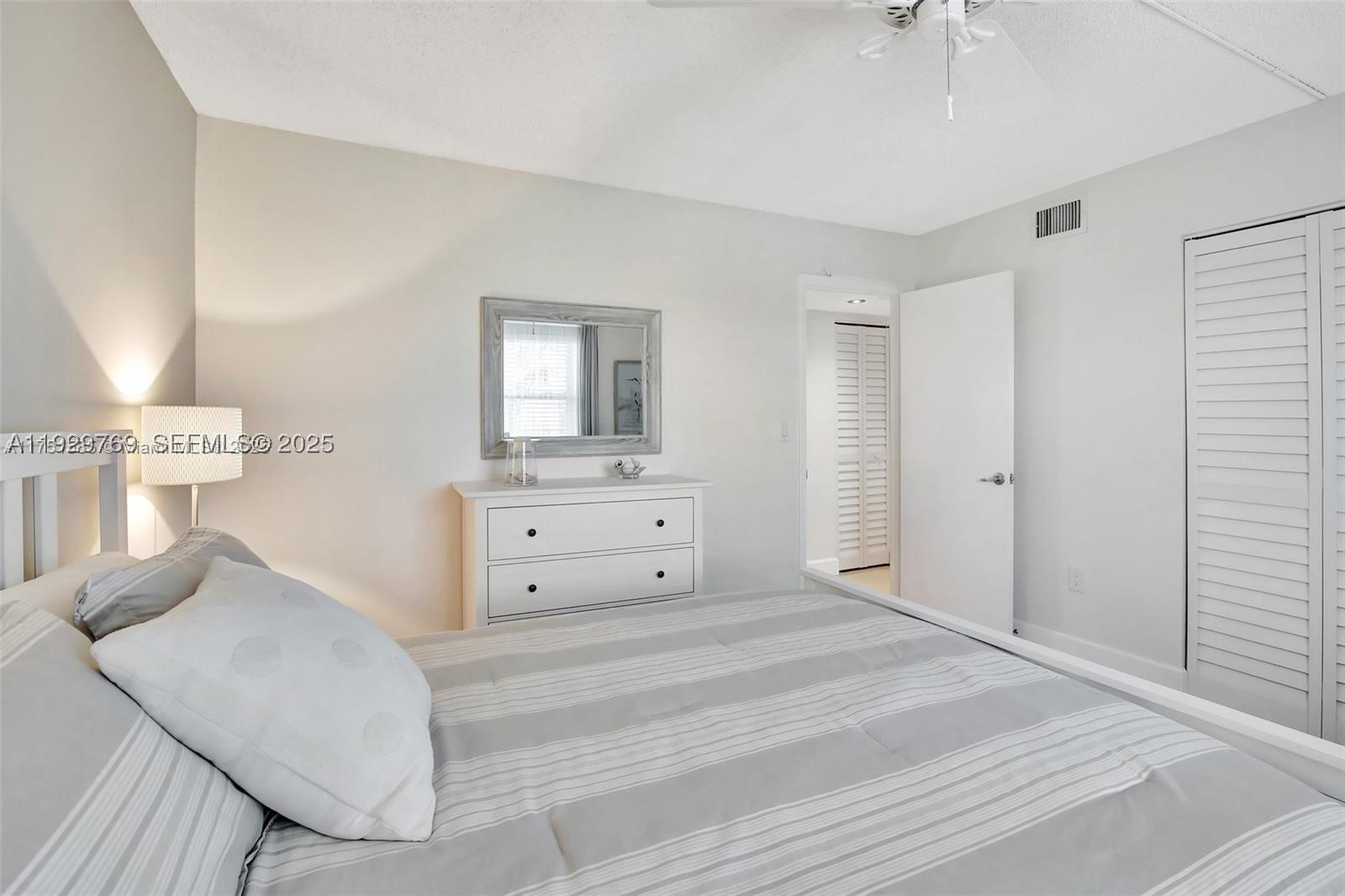 3930 Inverrary Blvd 405-d Property Photo 30