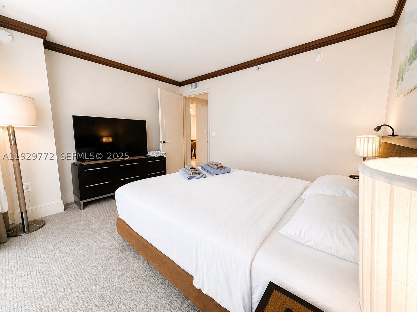 6801 Collins Ave 309 Property Photo 8