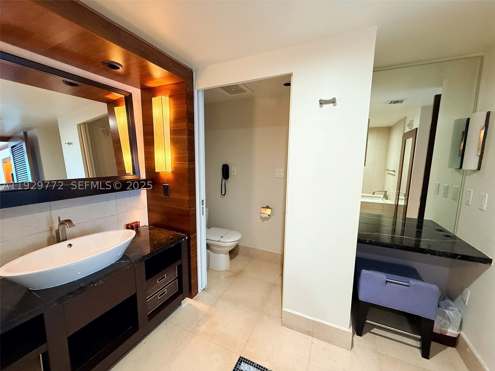 6801 Collins Ave 309 Property Photo 18