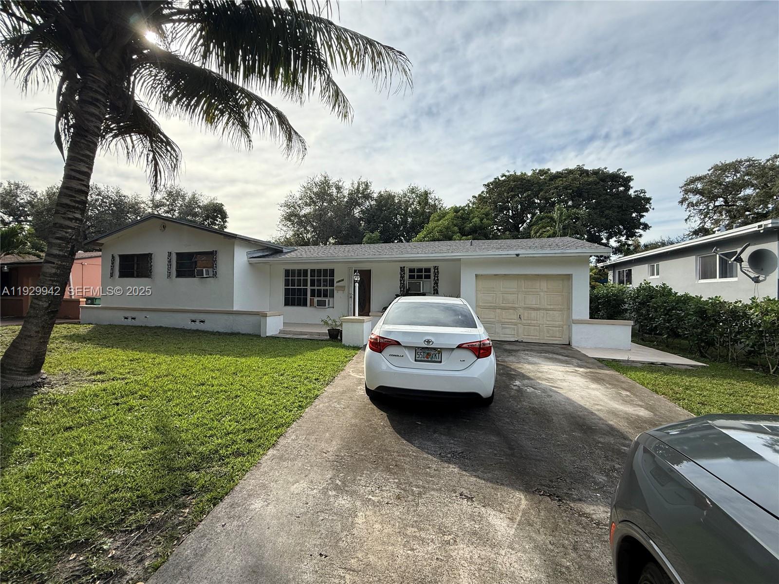 14630 NE 5th Ct Property Photo 1