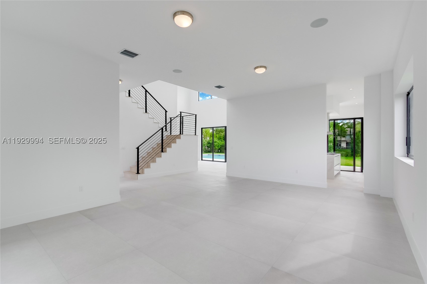 16492 S Botaniko Dr S Property Photo 13
