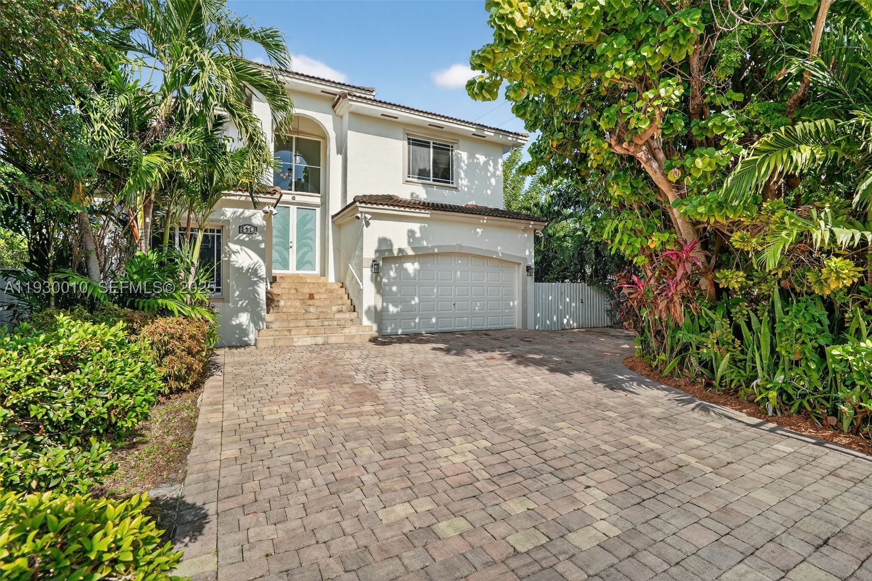 2913 SW 13th St Property Photo 1