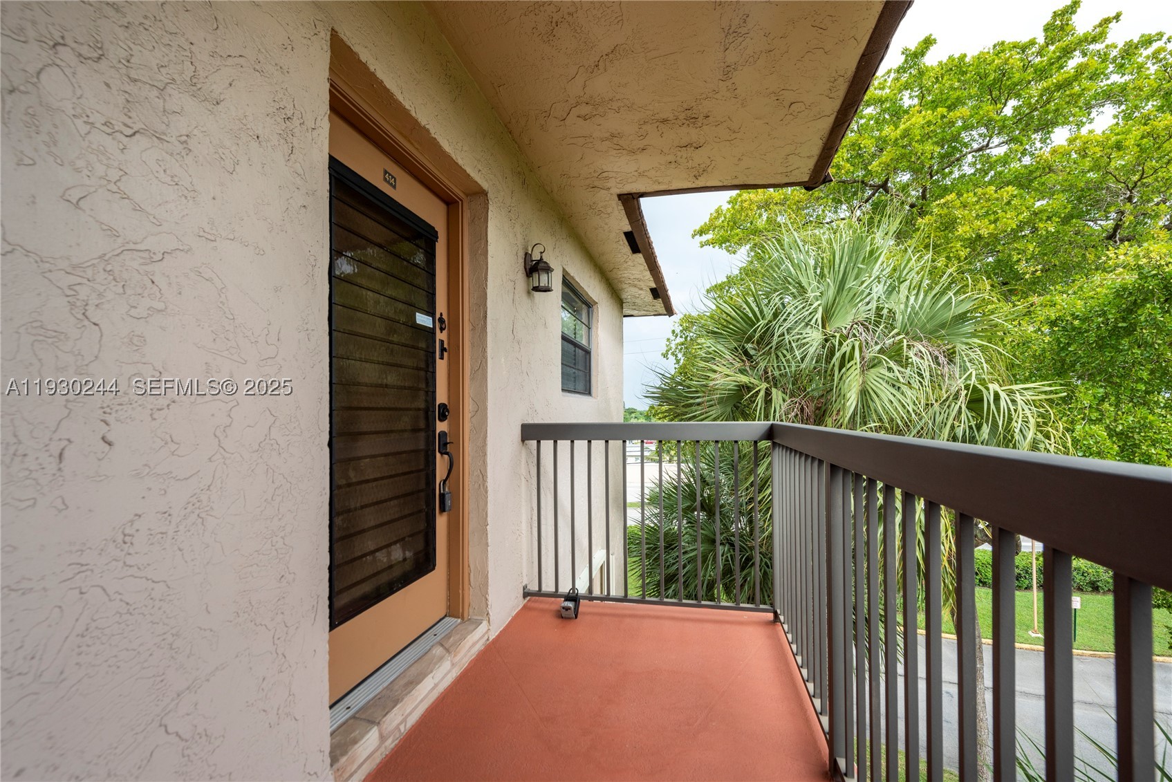4940 E Sabal Palm Blvd 414 Property Photo 6