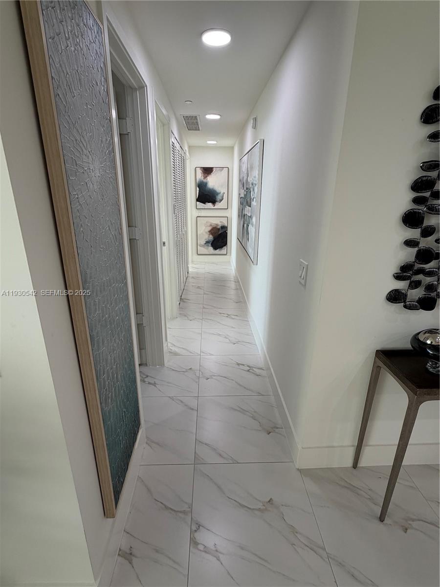 2000 Metropica Way 2108 Property Photo 11