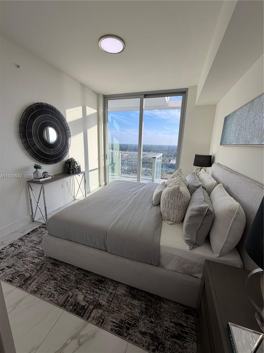 2000 Metropica Way 2108 Property Photo 14