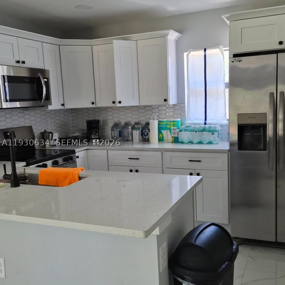 761 Kirkman Ave Property Photo 8