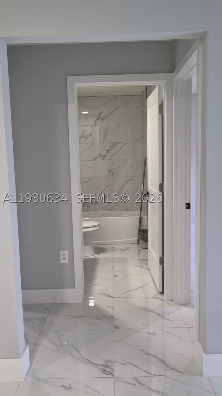 761 Kirkman Ave Property Photo 22