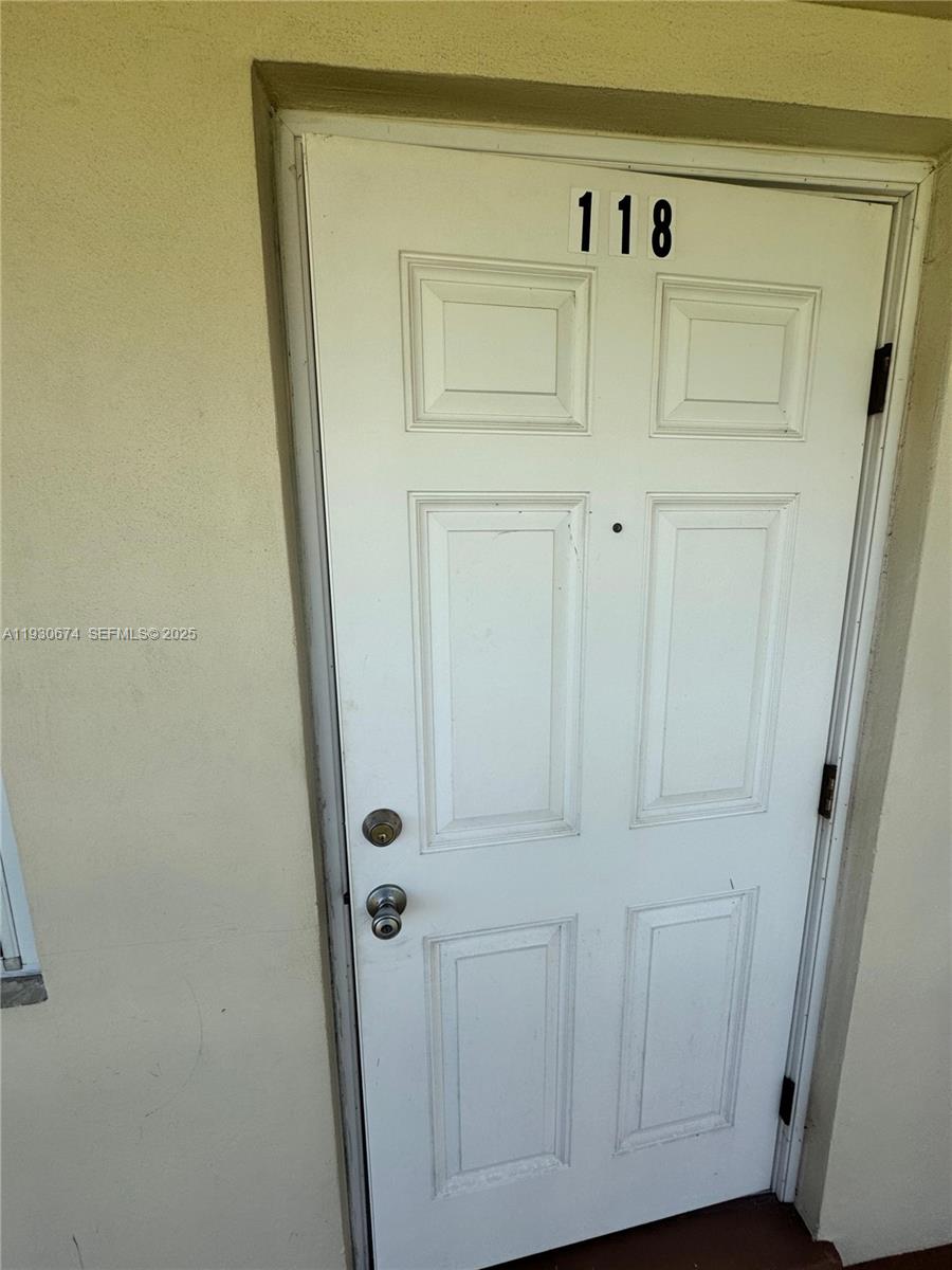 118 E Salisbury E 118 Property Photo 1