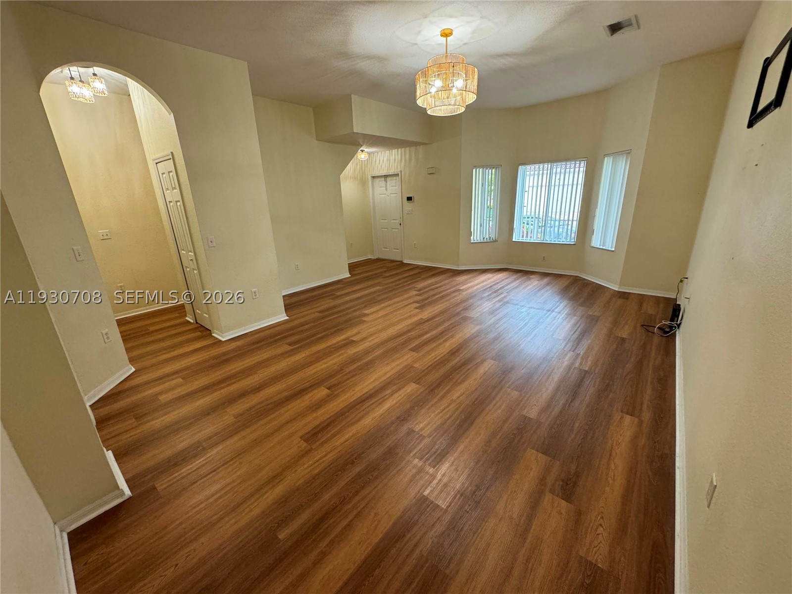 2452 Se 19th Ct Property Photo 2