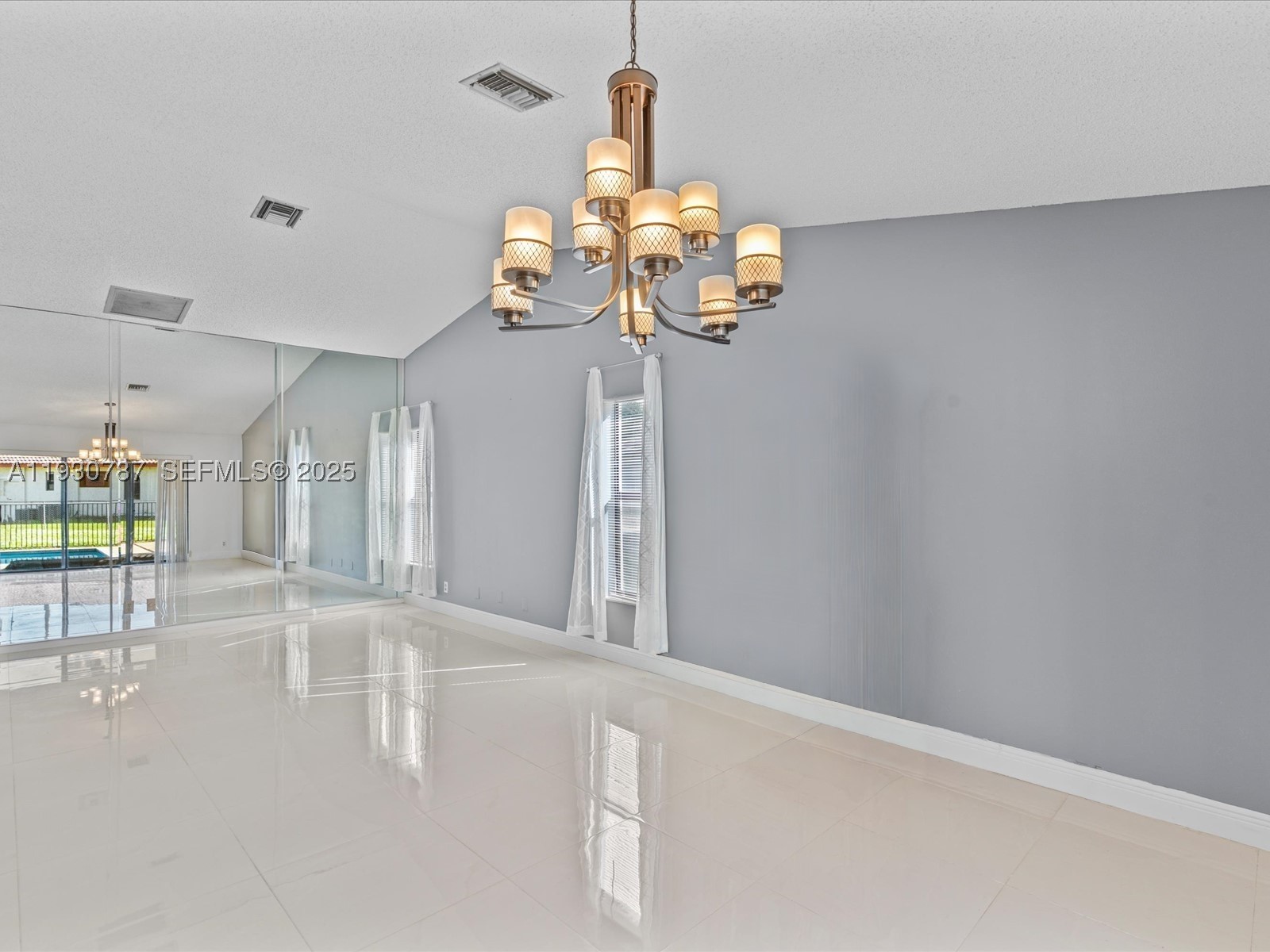 2940 Nw 114th Way Property Photo 12