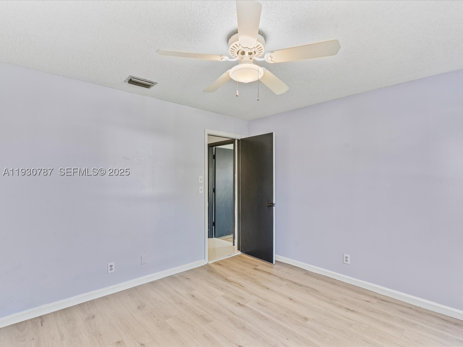 2940 Nw 114th Way Property Photo 32