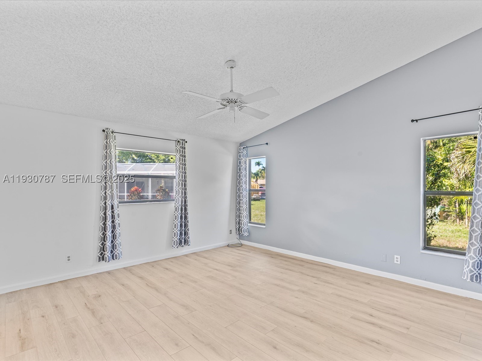 2940 Nw 114th Way Property Photo 33
