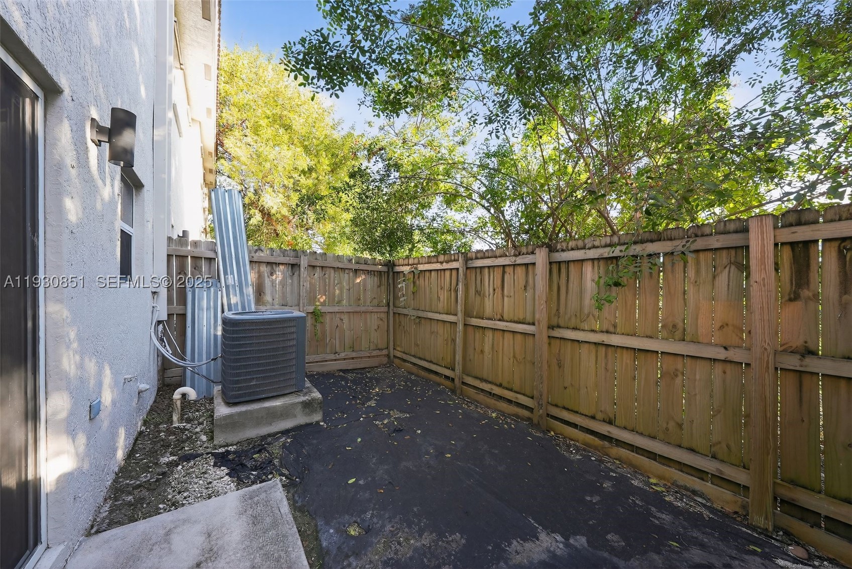 1614 Se 31st Ct Property Photo 4