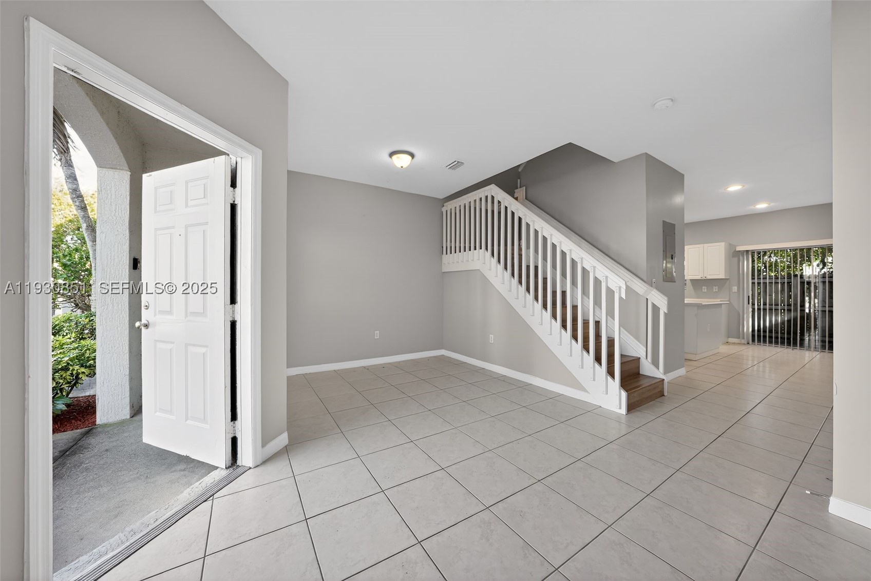 1614 Se 31st Ct Property Photo 5