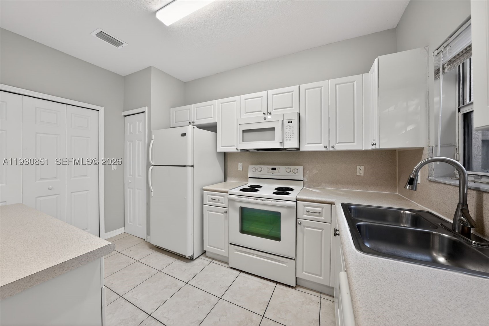1614 Se 31st Ct Property Photo 17