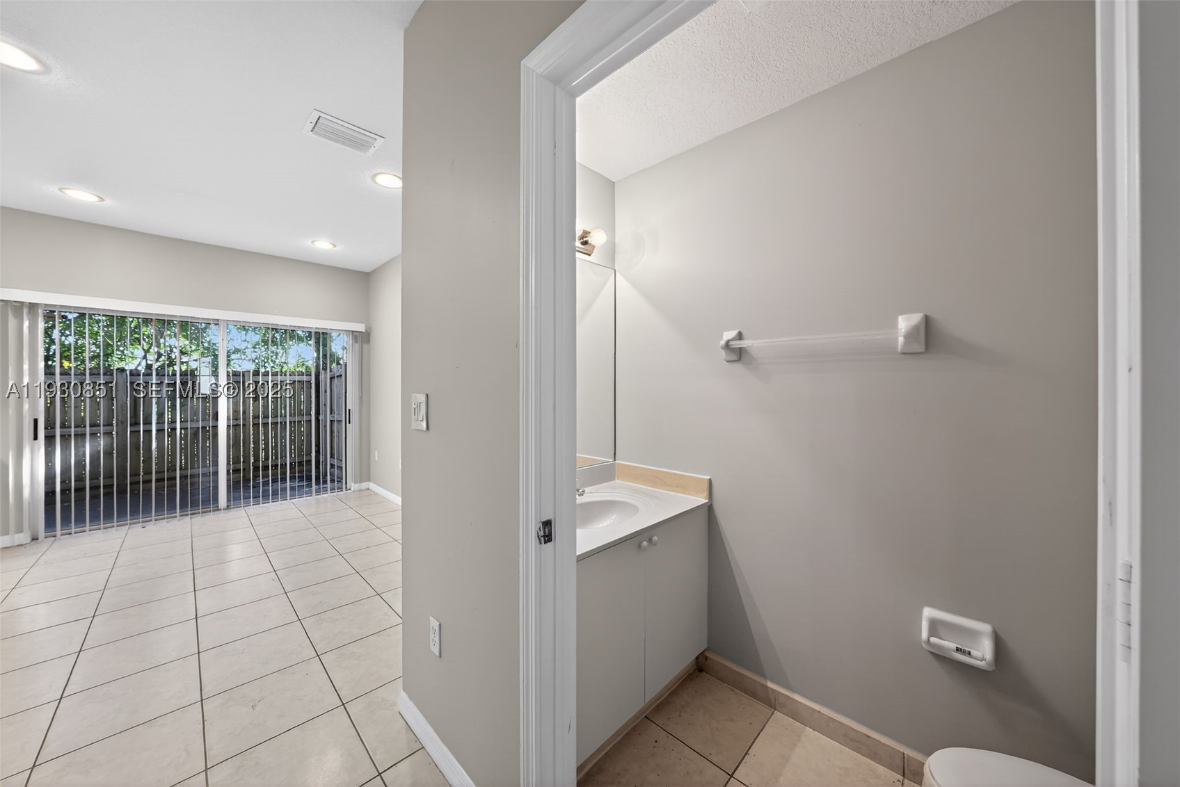 1614 Se 31st Ct Property Photo 25