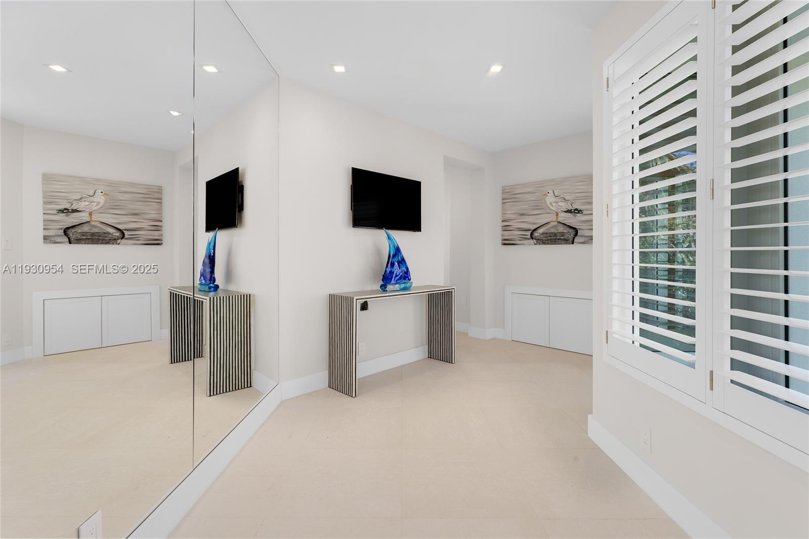 180 Pompano Dr Property Photo 34