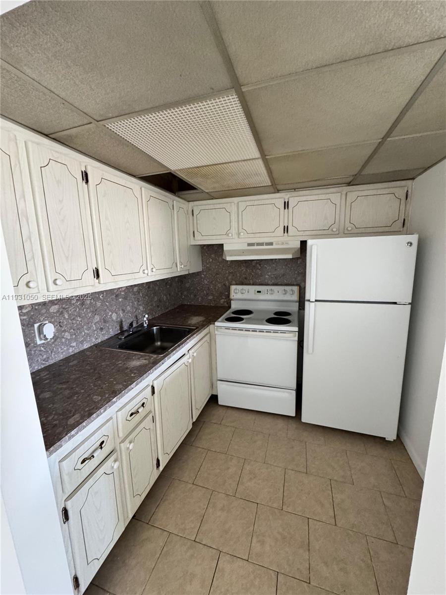 18 Hastings B 18 Property Photo 15