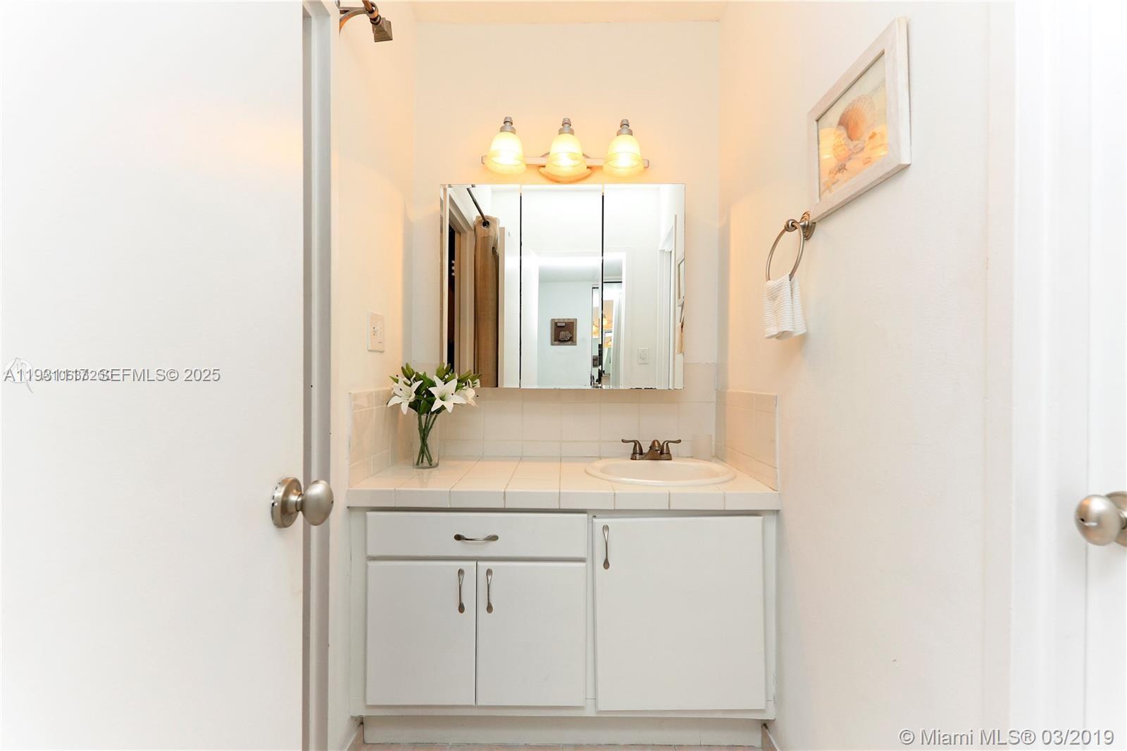 100 Lincoln Rd 509 Property Photo 8