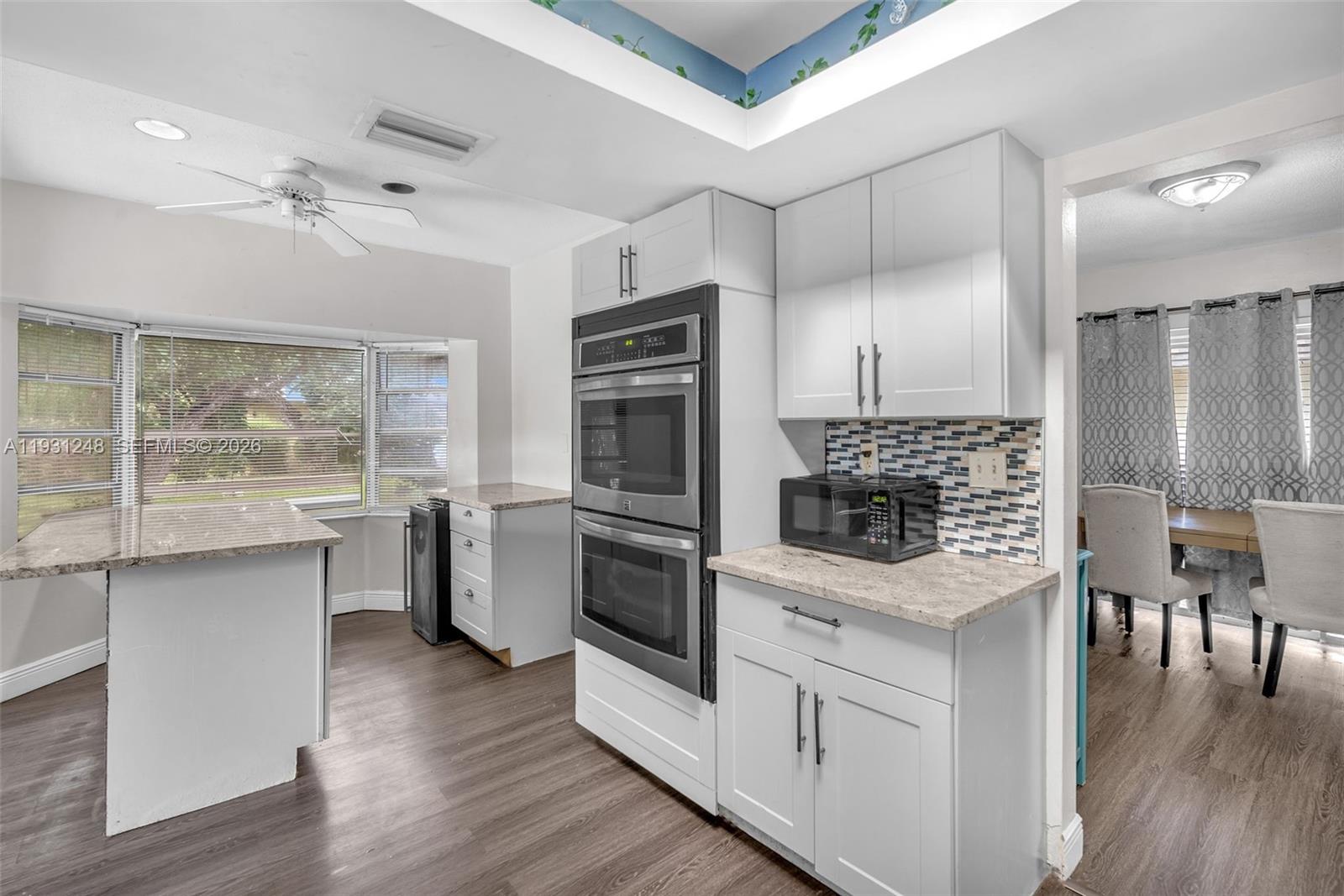 4905 Banyan Lane Property Photo 17
