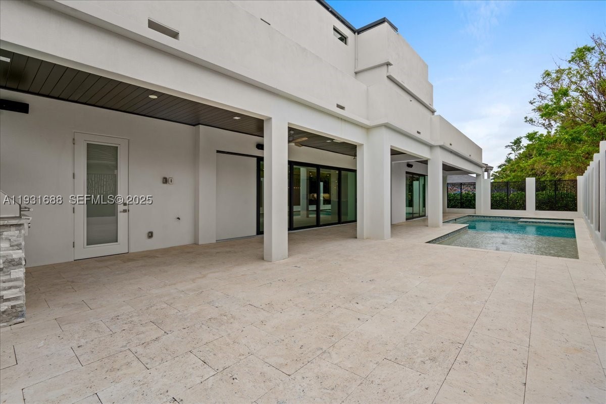 3800 Crayton Road Property Photo 49
