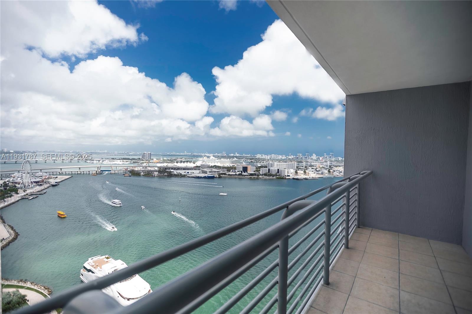335 S Biscayne Blvd 2710 Property Photo 1