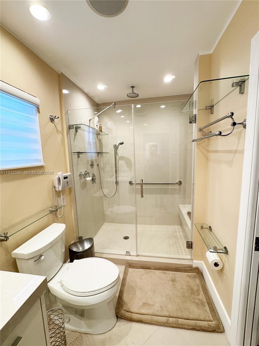 610 Misty Oaks Ln Property Photo 39