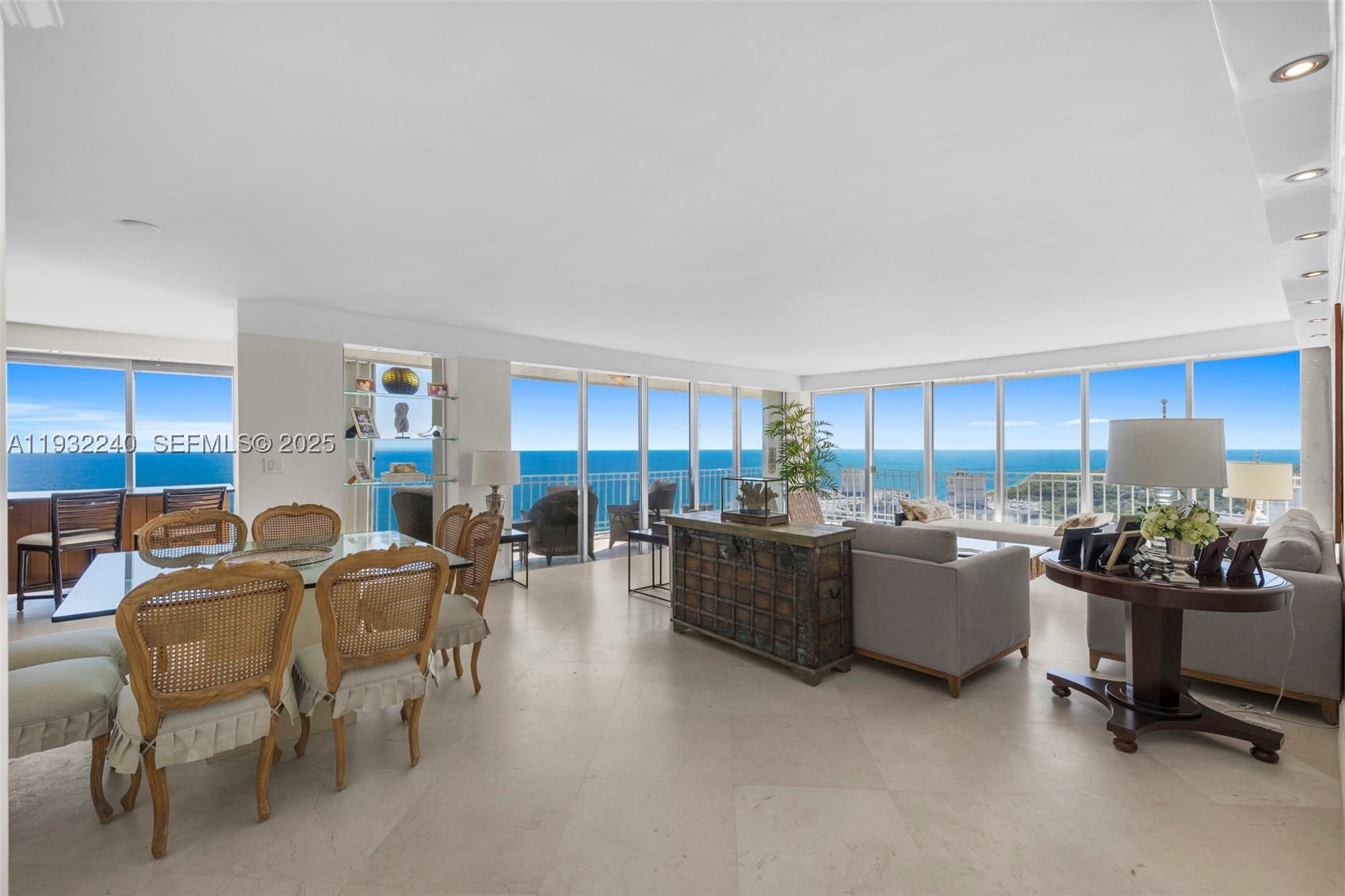 881 Ocean Dr 20a Property Photo 5