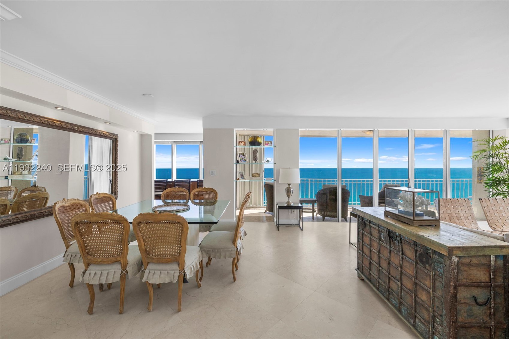 881 Ocean Dr 20a Property Photo 6
