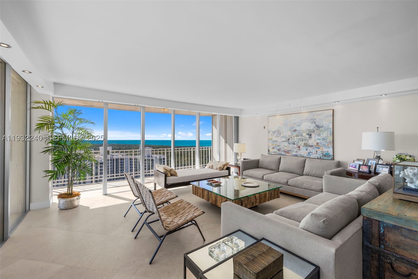 881 Ocean Dr 20a Property Photo 7