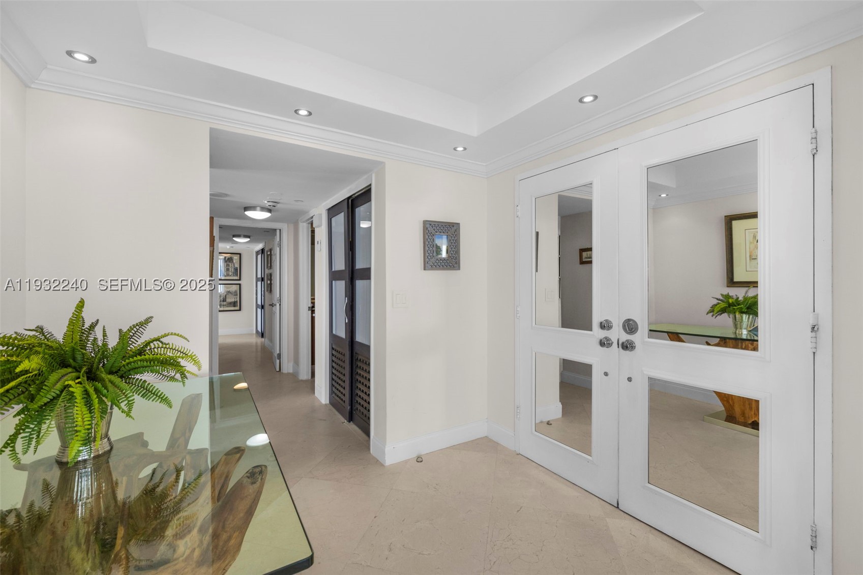 881 Ocean Dr 20a Property Photo 8