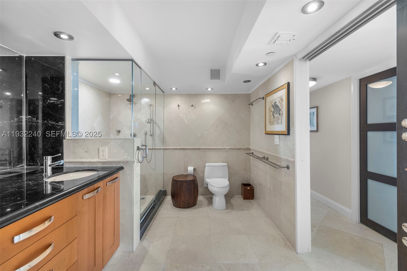 881 Ocean Dr 20a Property Photo 17