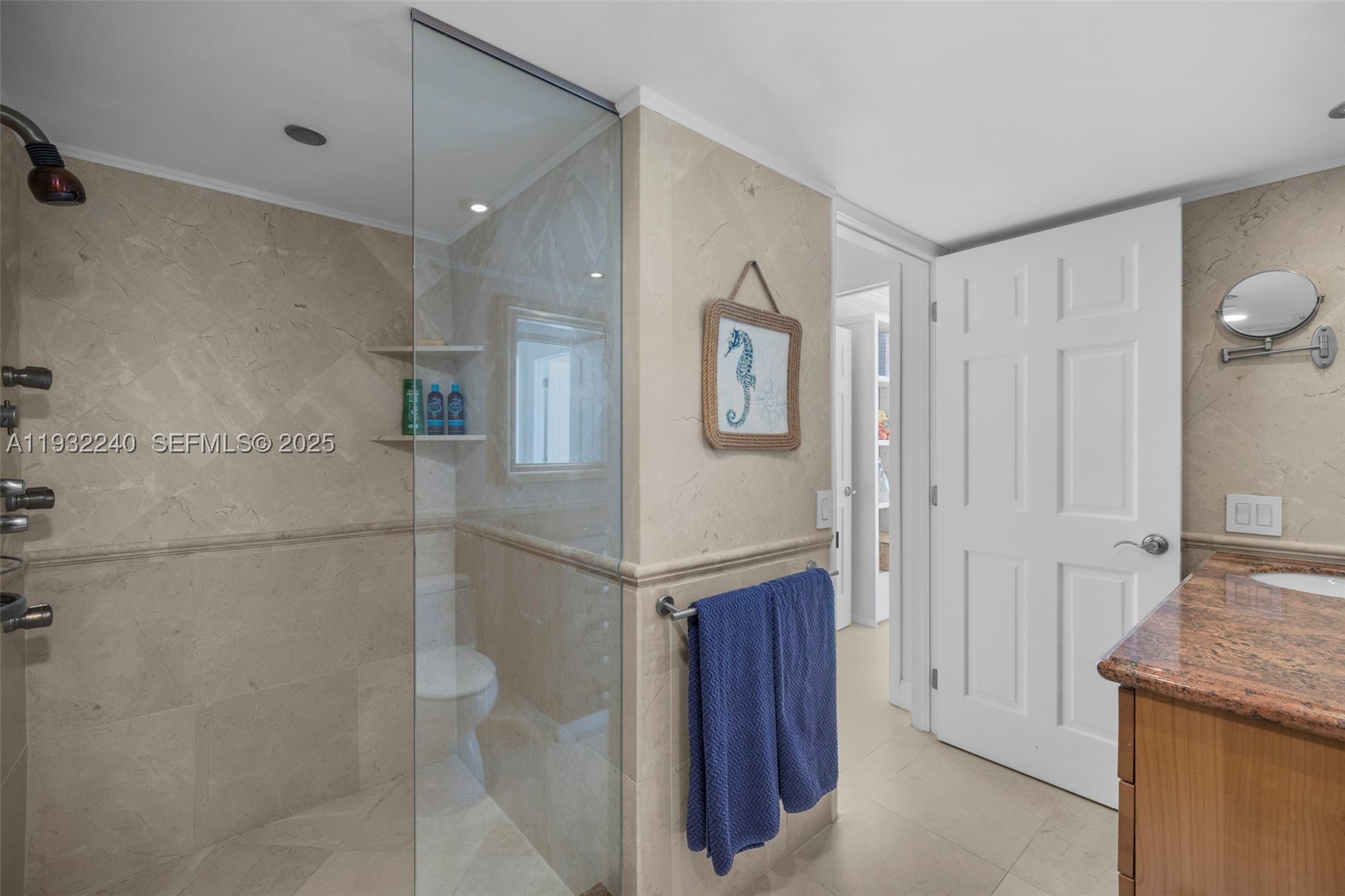 881 Ocean Dr 20a Property Photo 21
